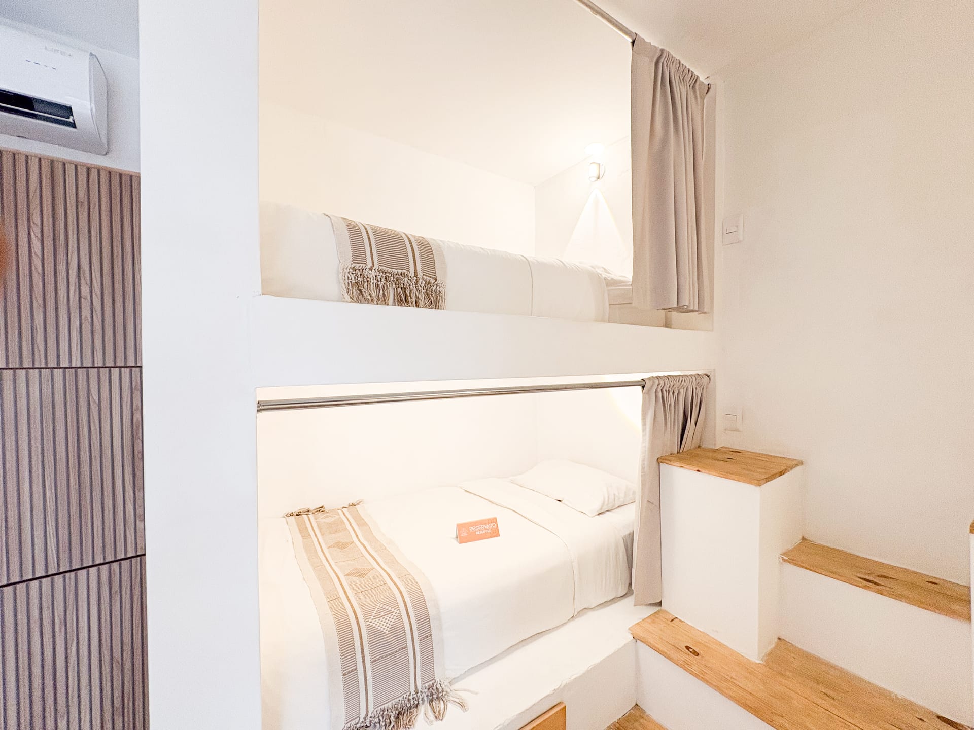 Habitación Femenina 8 camas